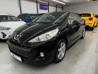 Gebraucht Peugeot 207 CC Allure 111 PS (81 kW) 2012 Schwarz Cabrio