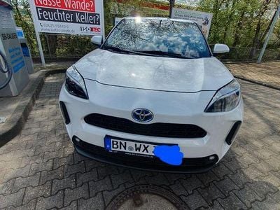 Gebraucht Toyota Yaris Cross Team 116 PS (85 kW) 2022 Weiß SUV