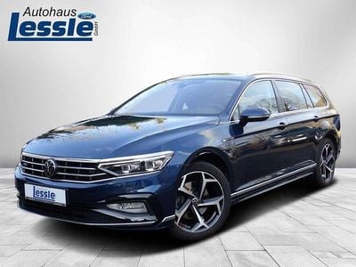 Blau Gebraucht 2022 VW Passat Elegance Kombi | 31.890 € (Etwas zu teuer)