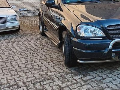Gebraucht Mercedes ML430 Edition 163 PS (119 kW) 2001 Schwarz SUV