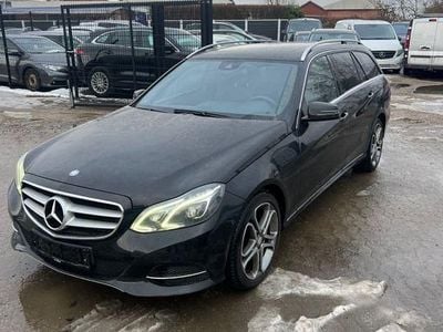 Gebraucht Mercedes E250 204 PS (150 kW) 2014 Schwarz Limousine