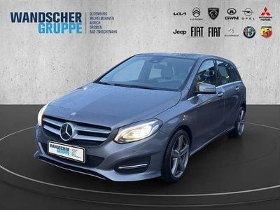 Graugrau Gebraucht 2016 Mercedes B200 Urban Van / Kleinbus | 16.990 € (Fairer Preis)