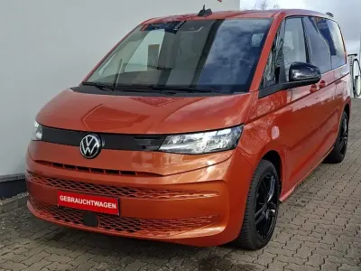 Begagnad VW Multivan S 136 HK (100 kW) 2022 Orange Minibuss