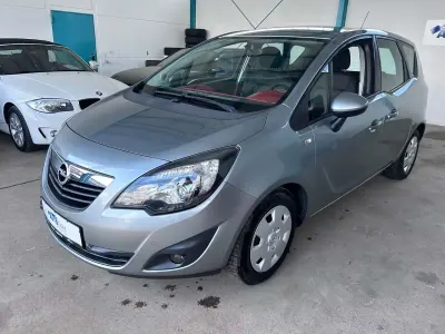 Gebraucht Opel Meriva Edition 101 PS (74 kW) 2010 Silbersee/silver lake Van / Kleinbus