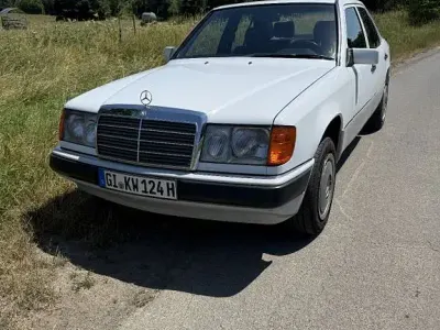 Gebraucht Mercedes 200 75 PS (55 kW) 1992 Weiß Limousine
