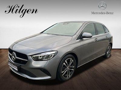 Gebraucht Mercedes B180 Advanced 116 PS (85 kW) 2024 Grau Van / Kleinbus