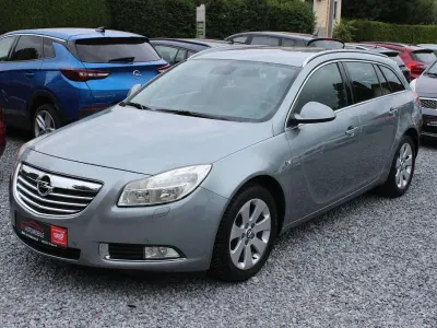 Gebraucht Opel Insignia Edition 140 PS (102 kW) 2009 Grau Limousine