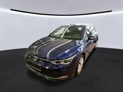 Gebraucht VW Golf VIII Active 150 PS (110 kW) 2023 Blau Limousine