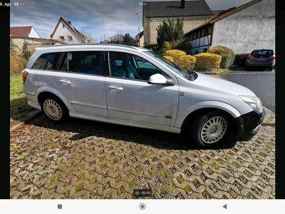 Gebraucht Opel Astra 140 PS (102 kW) 2009 Weiß Kombi