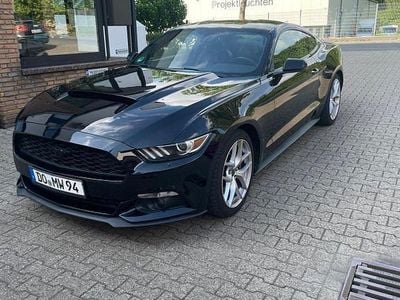 Schwarz Gebraucht 2015 Ford Mustang Coupé | 22.499 € (Teuer)