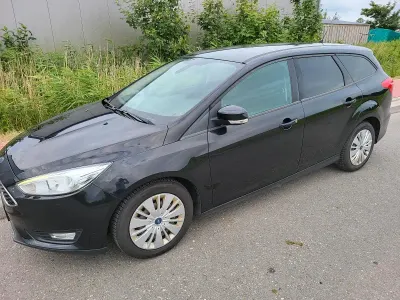 Gebraucht Ford Focus 125 PS (91 kW) 2014 Schwarz Kombi