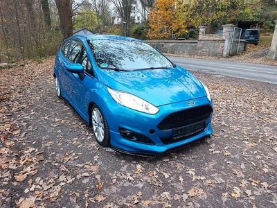 Gebraucht Ford Fiesta Sport 125 PS (91 kW) 2014 Blau Kleinwagen