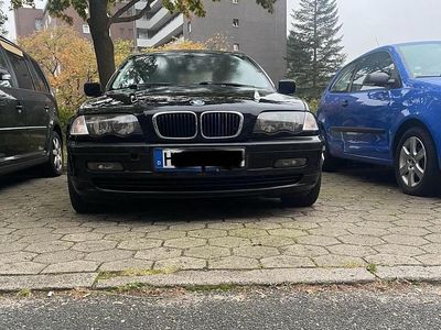 Gebraucht BMW 318 118 PS (86 kW) 2001 Schwarz Limousine