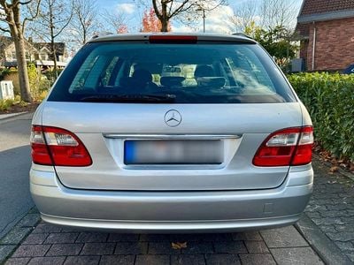 Mercedes E270