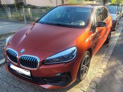 BMW 225