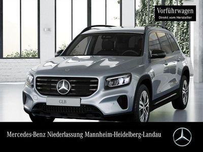 Gebraucht Mercedes GLB200 Progressive 163 PS (119 kW) 2024 Kosmosschwarz SUV