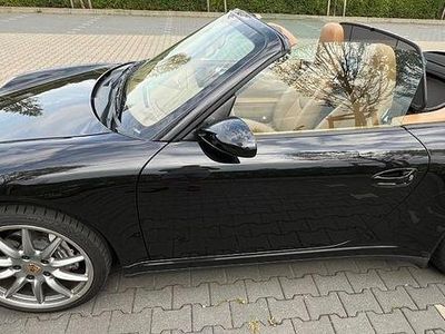 Porsche 911 Carrera 4 Cabriolet