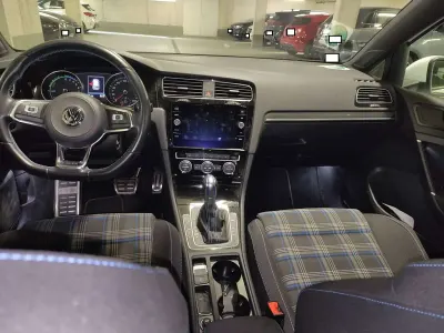 Gebraucht VW Golf VII GTE 204 PS (150 kW) 2017 Weiß Limousine