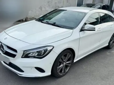 Gebraucht Mercedes CLA180 2016 Beige Limousine