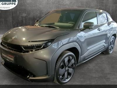 Neu Toyota Urban Cruiser Lounge 127 kW (174 PS) 2026 Grau SUV