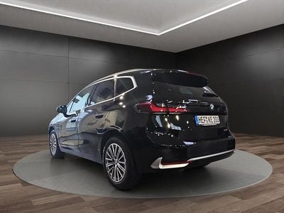 Gebraucht BMW 216 Active Tourer Luxury Line 122 PS (89 kW) 2025 Schwarz Van / Kleinbus