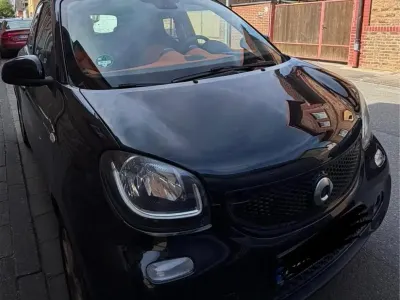 Gebraucht Smart ForFour 70 PS (51 kW) 2015 Schwarz Kleinwagen