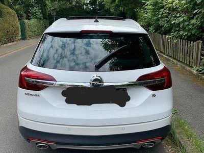 Second-hand Opel Insignia Country Tourer 194 CP (142 kW) 2015 Alb Break
