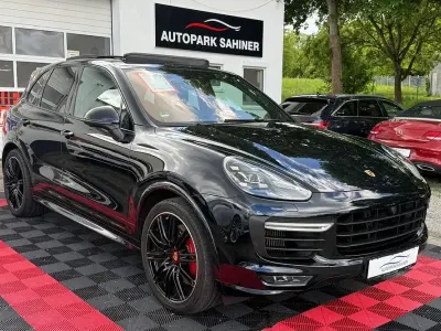 Gebraucht Porsche Cayenne Chrono 441 PS (324 kW) 2016 Schwarz SUV