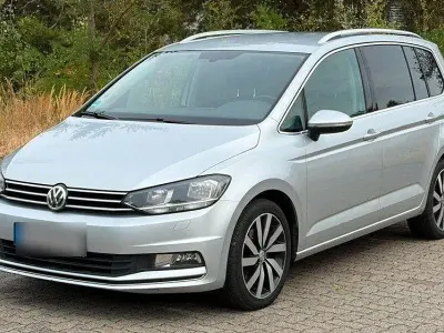 Gebraucht VW Touran Highline 190 PS (139 kW) 2018 Silber Van / Kleinbus