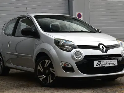 Gebraucht Renault Twingo Initiale Paris 75 PS (55 kW) 2014 Silber Kleinwagen