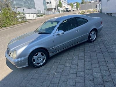 Second-hand Mercedes CLK200 Elegance 136 CP (100 kW) 2000 Argintiu