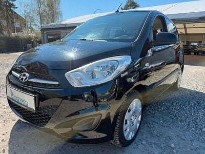 Gebraucht Hyundai i10 Edition 69 PS (50 kW) 2012 Schwarz Kleinwagen