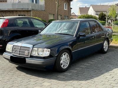 Brugt Mercedes 230 136 HK (100 kW) 1992 Blå Sedan