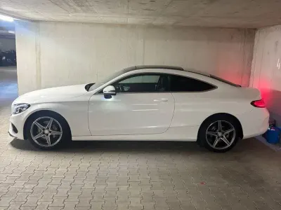 Gebraucht Mercedes C180 AMG line 156 PS (114 kW) 2016 Weiß Coupé