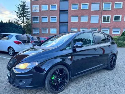 Gebraucht Seat Altea XL 105 PS (77 kW) 2015 Schwarz Van / Kleinbus