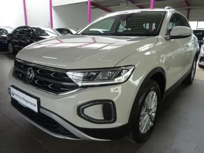 Gebraucht VW T-Roc 150 PS (110 kW) 2023 Grau SUV