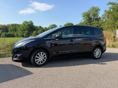 Gebraucht Peugeot 5008 150 PS (110 kW) 2016 Schwarz Van / Kleinbus