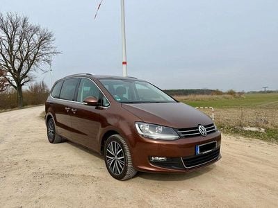 Gebraucht VW Sharan Allstar 150 PS (110 kW) 2016 Braun Van / Kleinbus