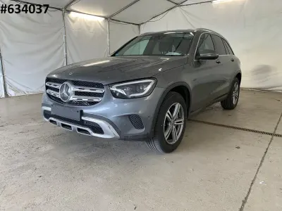 Gebraucht Mercedes GLC300 211 PS (155 kW) 2021 Grau SUV