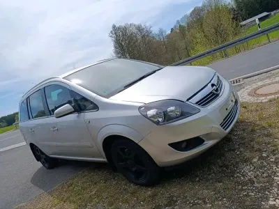 Brugt Opel Zafira 105 HK (77 kW) 2010 Sølv MPV