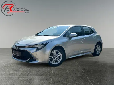 Gebraucht Toyota Corolla Comfort 116 PS (85 kW) 2019 Precious silver metallic Limousine