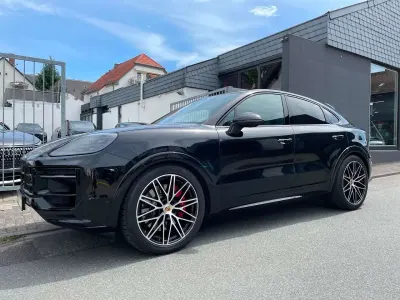Gebraucht Porsche Cayenne GTS 500 PS (367 kW) 2026 Schwarz SUV