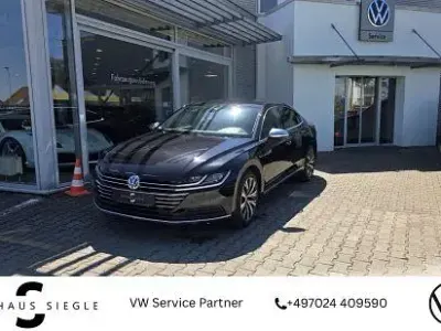 Gebraucht VW Arteon Elegance 150 PS (110 kW) 2018 Schwarz Kleinwagen