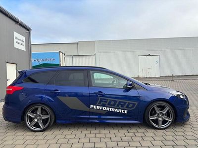 Blau Gebraucht 2018 Ford Focus Performance Edition Limousine | 10.989 € (Guter Preis)