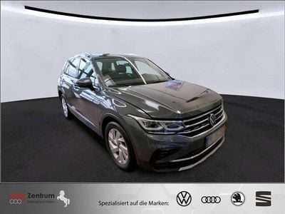 Gebraucht VW Tiguan Elegance 150 PS (110 kW) 2023 Grau SUV