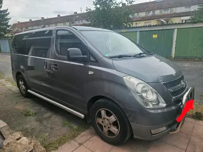 Gebraucht Hyundai H-1 110 PS (80 kW) 2011 Grau Van / Kleinbus