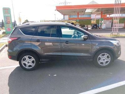 Gebraucht Ford Kuga Cool & Connect 120 PS (88 kW) 2018 Grau SUV