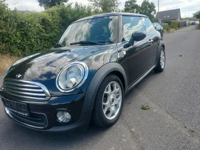 Gebraucht Mini ONE 98 PS (72 kW) 2013 Schwarz Kleinwagen