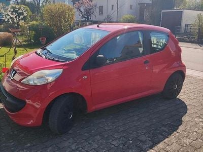 Usata Peugeot 107 68 CV (50 kW) 2008 Rosso Utilitaria