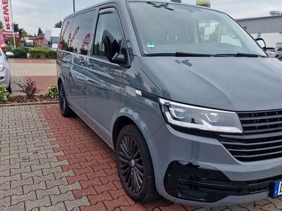 Gebraucht VW Caravelle 150 PS (110 kW) 2021 Grau Van / Kleinbus